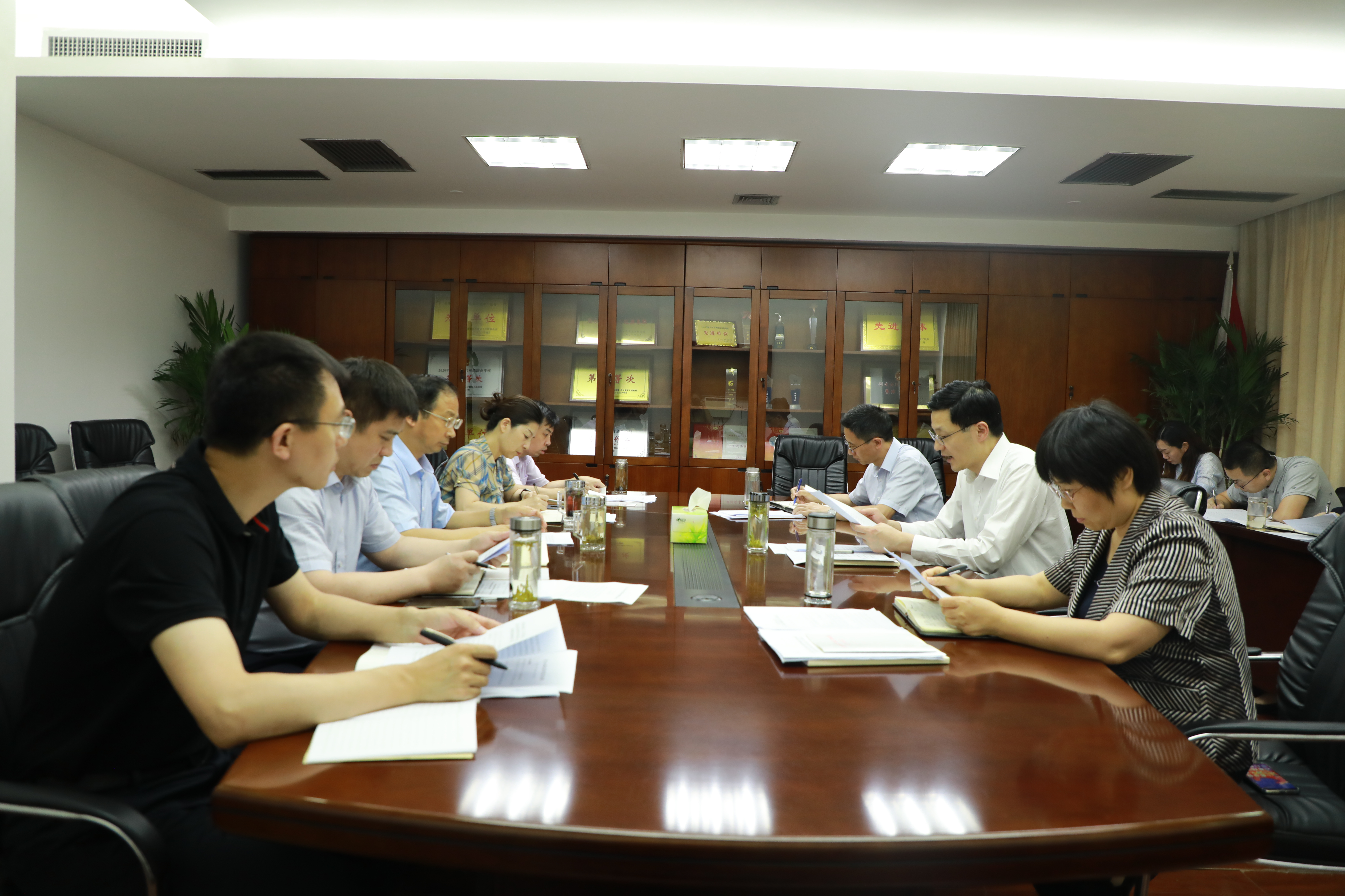 学习七一讲话精神(市纪委常委会).jpg