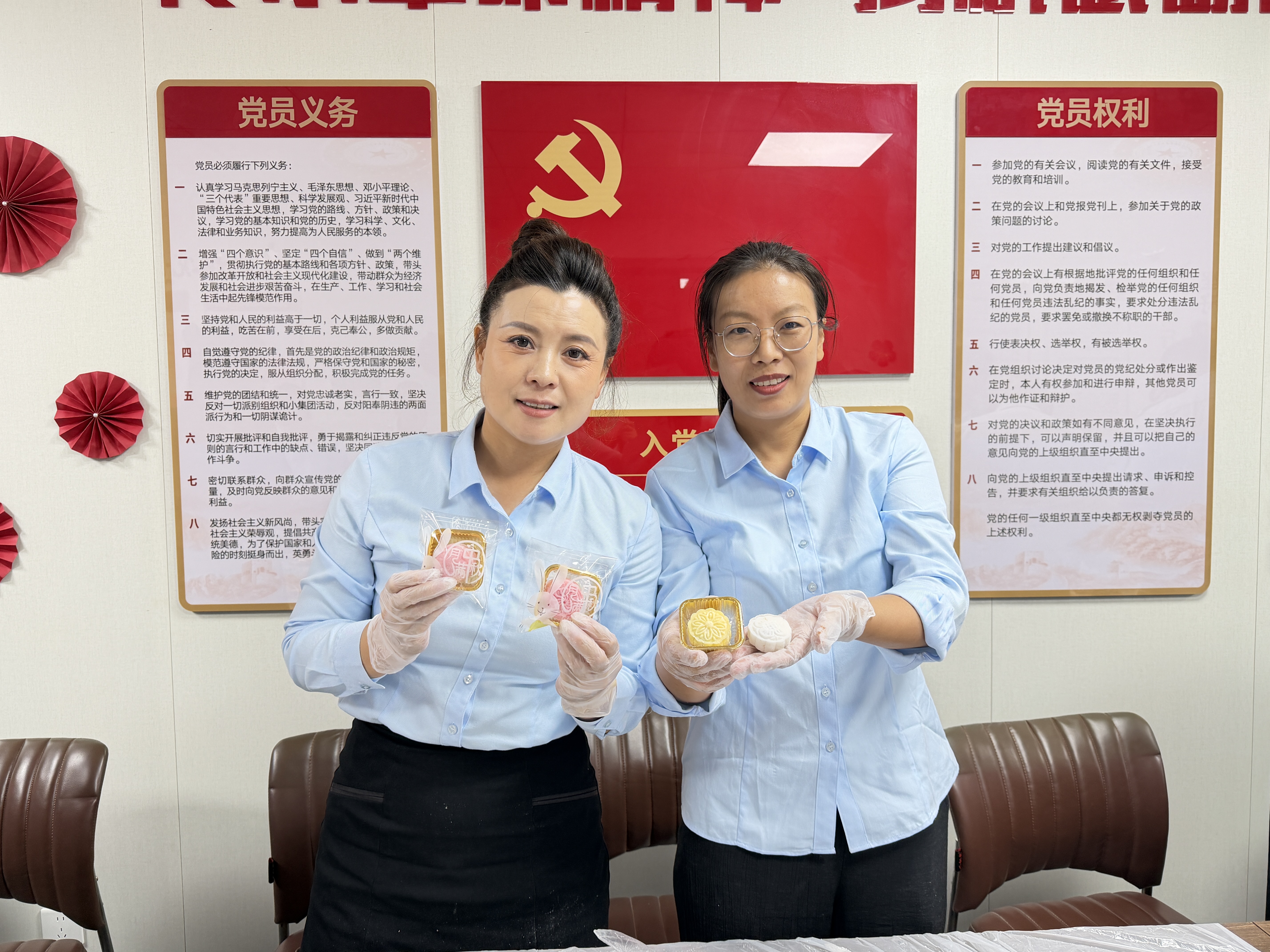 干部职工展示成果庆中秋.jpg