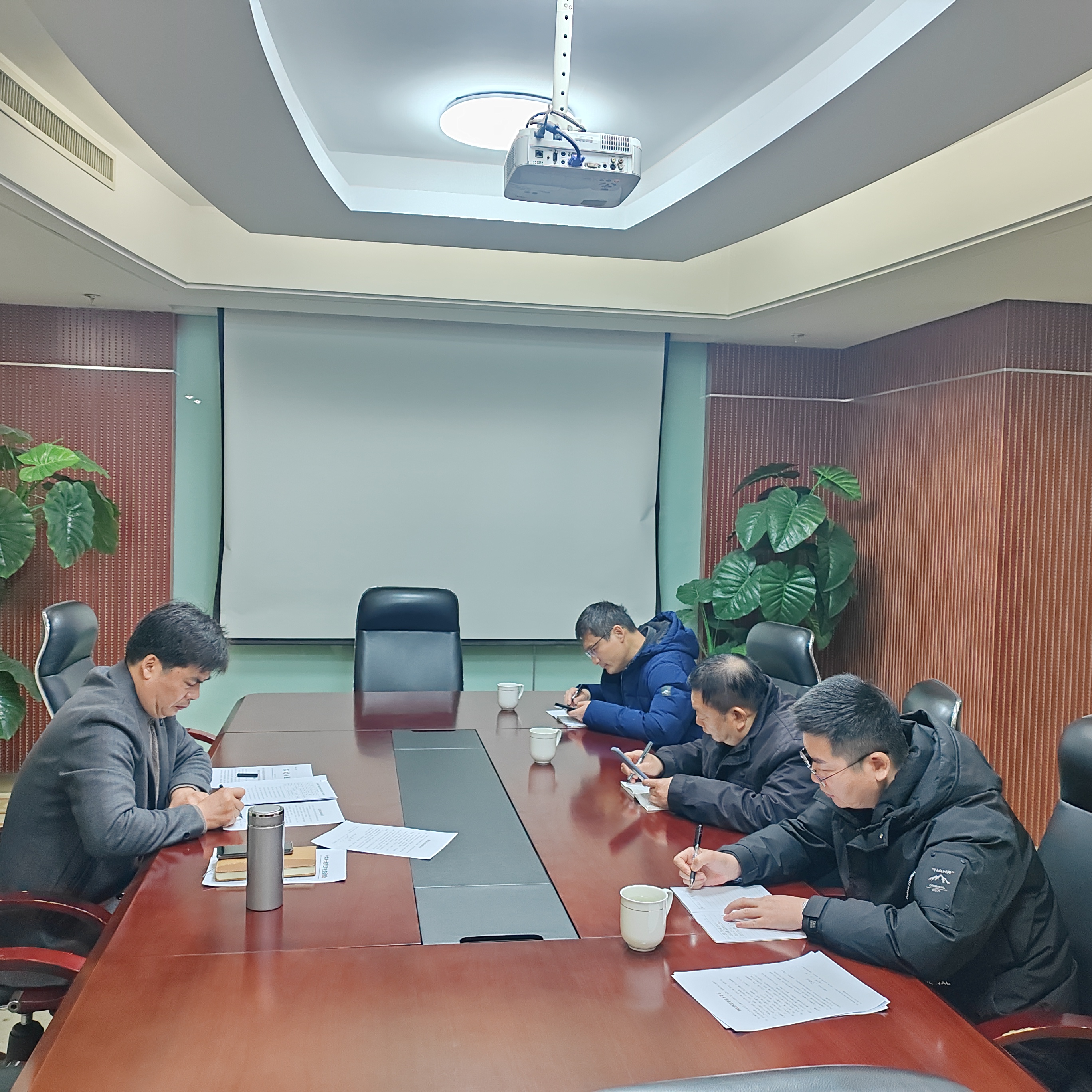学习贯彻十三届市纪委五次全会精神（十五组2.7）.jpg